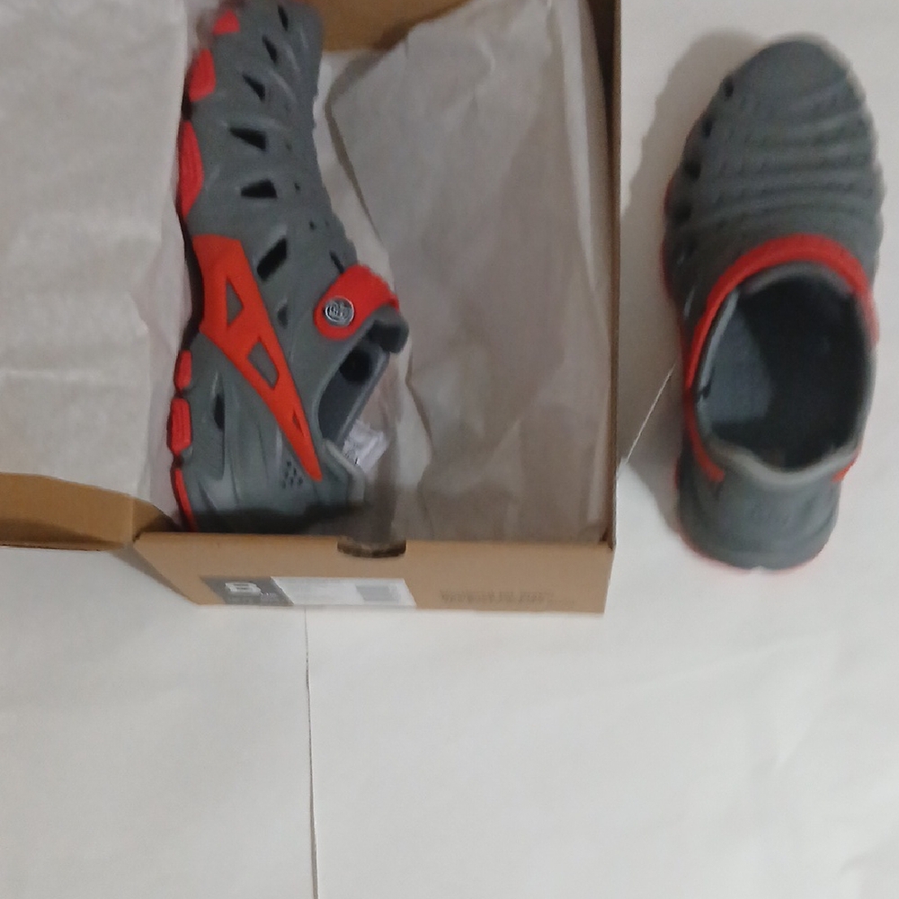 Crosskix  (Unisex) Gray and Red Shoes